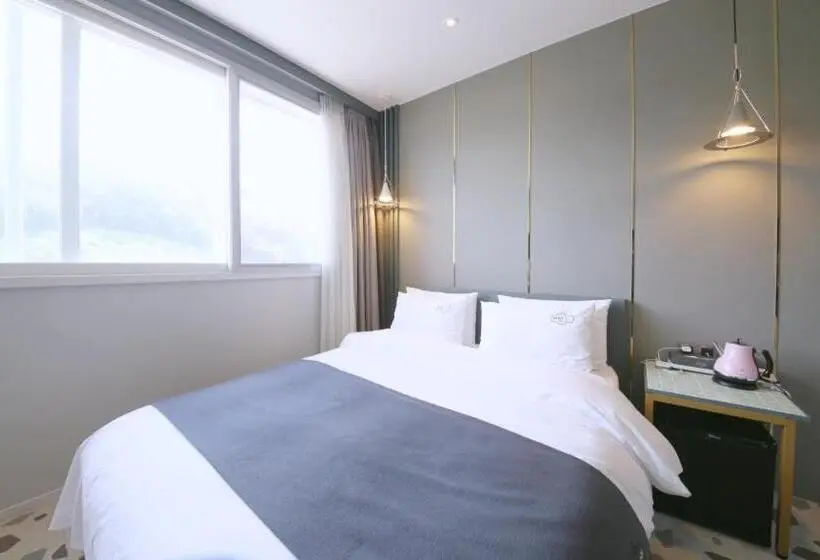 Superior-huone, Gimhae Jangyu Stayin