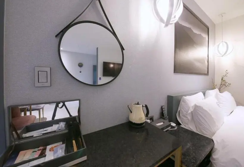 Sviitti Vuoristonäkymä, Gimhae Jangyu Stayin