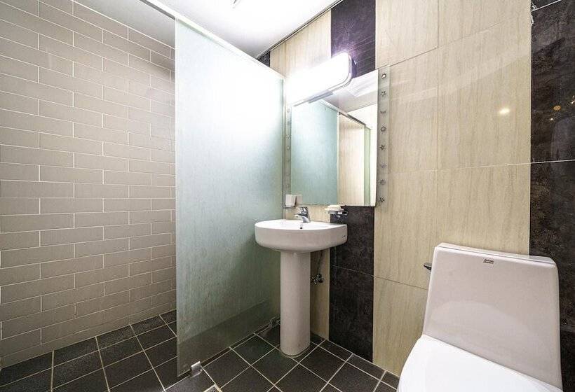 スタンダードルーム, Gimhae Jangyu Stayin