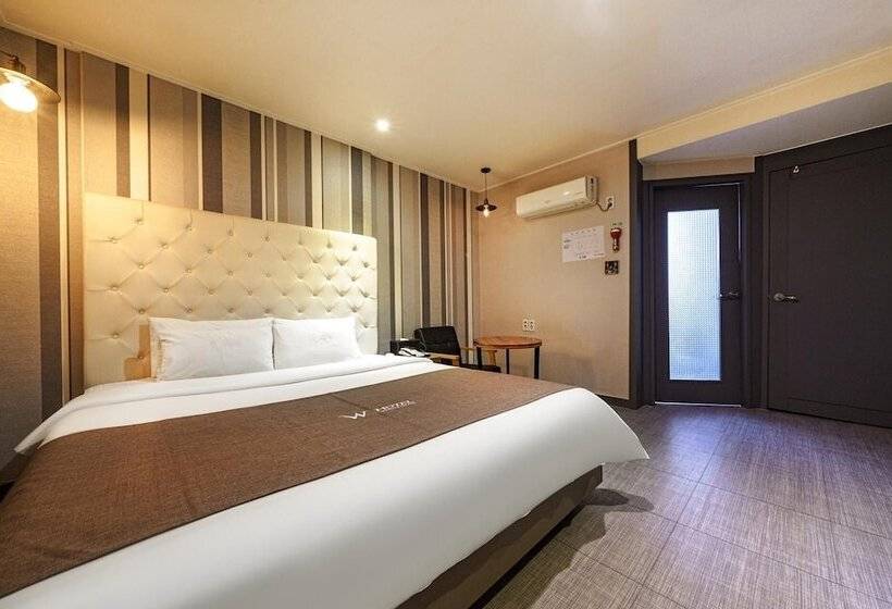 スタンダードルーム, Gimhae Jangyu Stayin