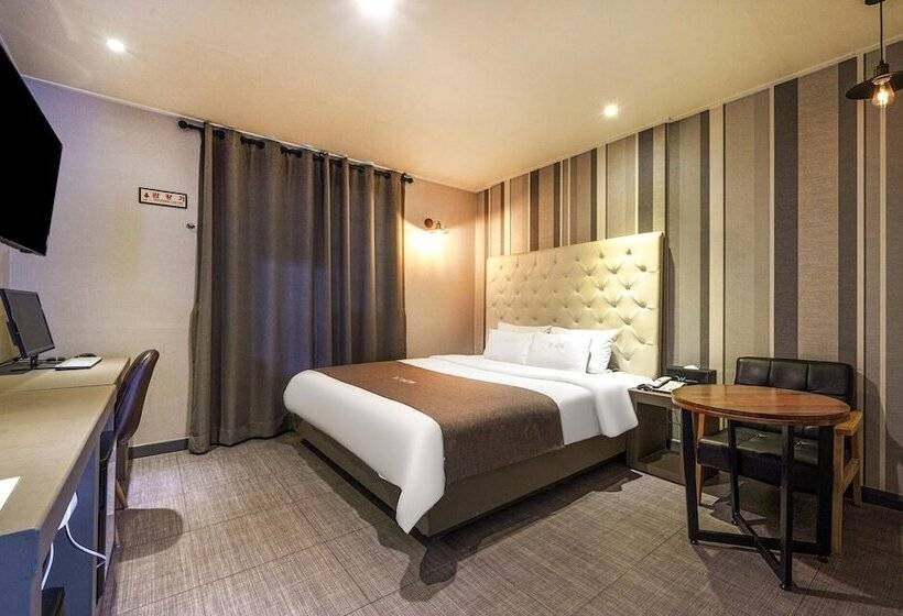 スタンダードルーム, Gimhae Jangyu Stayin