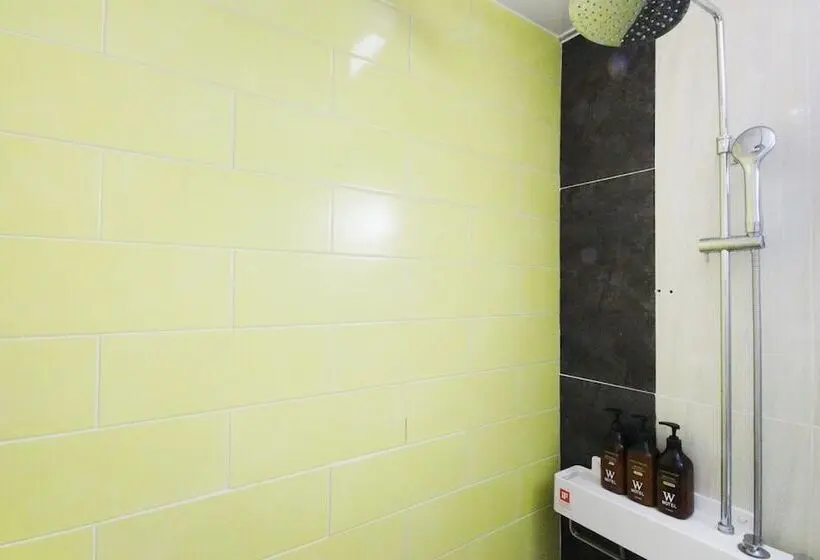 Deluxe-huone, Gimhae Jangyu Stayin