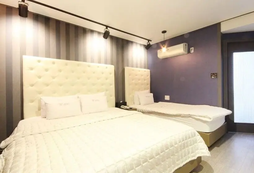 Deluxe-huone, Gimhae Jangyu Stayin