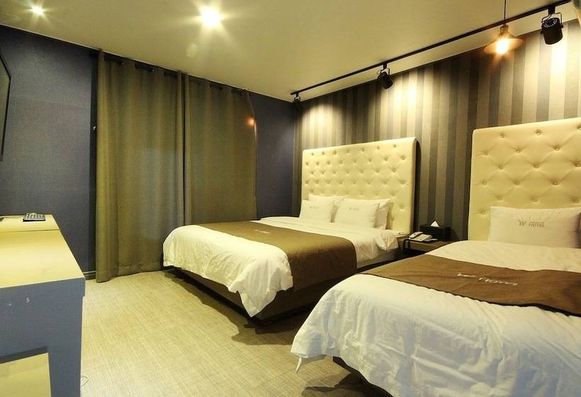 デラックスルーム, Gimhae Jangyu Stayin