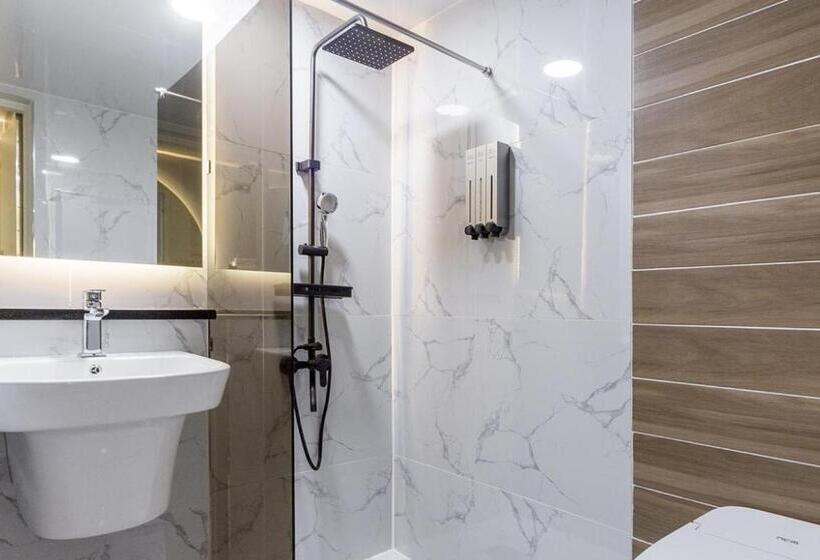 デラックスルーム, The Araboda