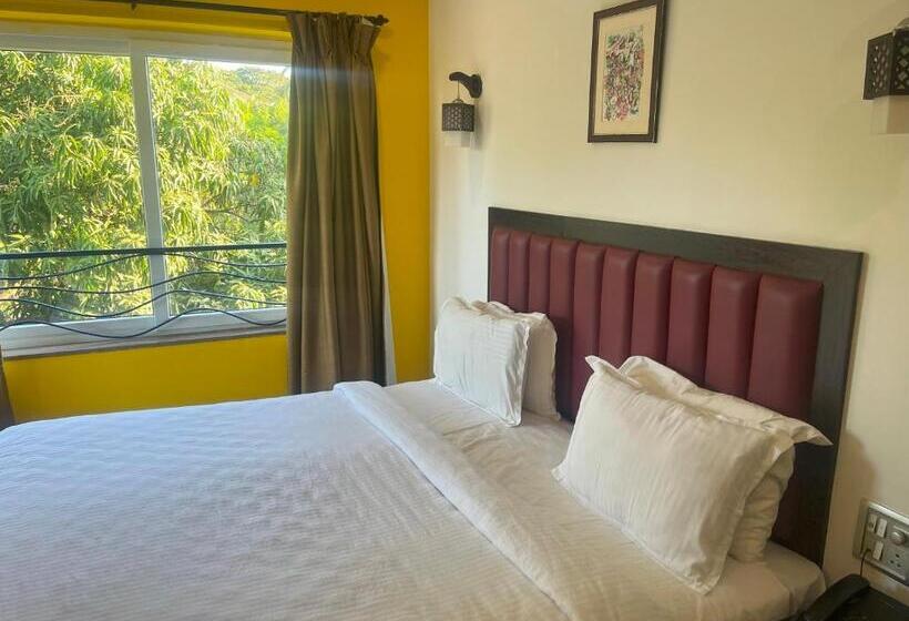 总统套房, Candolim Suites