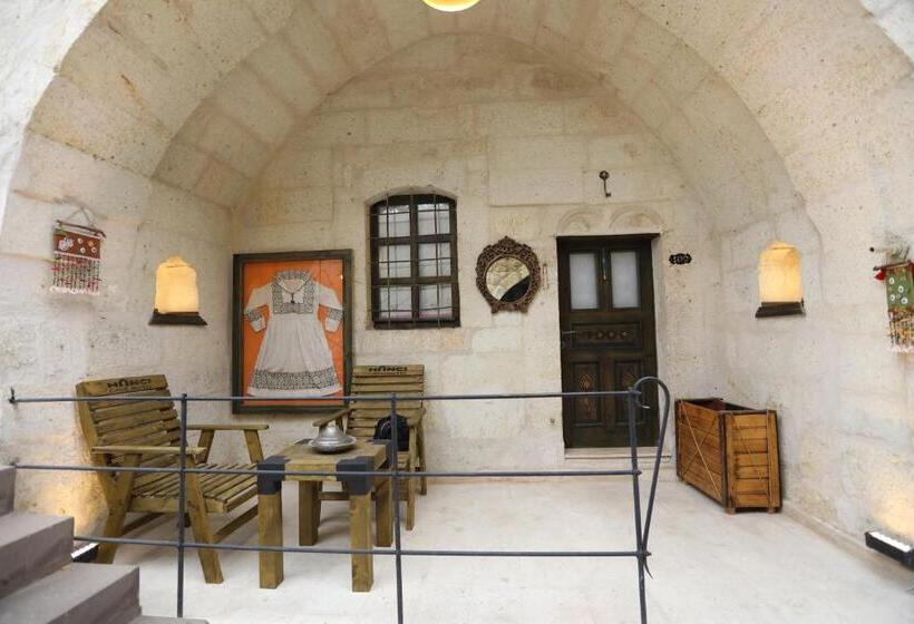 スタンダードルーム, Hancı Cave