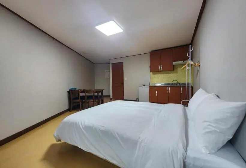 اتاق استاندارد, Sorak Y Hostel