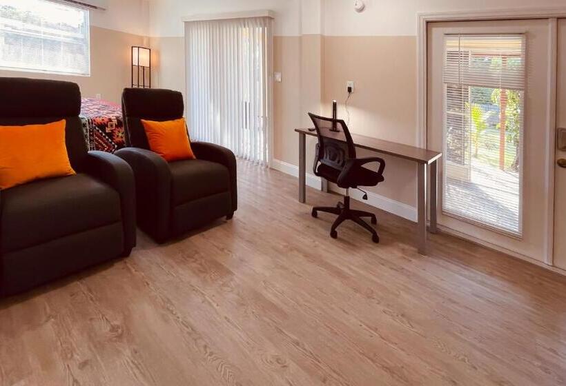 Стандартный Номер Кровать Кинг, White Orchid Apartments