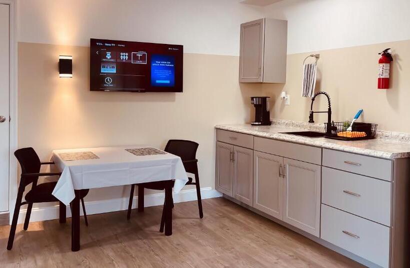 Стандартный Номер Кровать Кинг, White Orchid Apartments