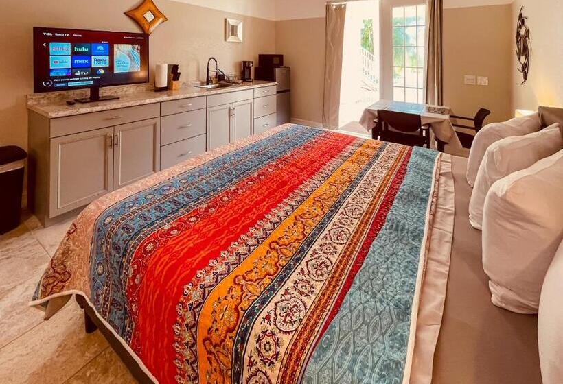 غرفة سوبيريور سرير كينج, White Orchid Apartments