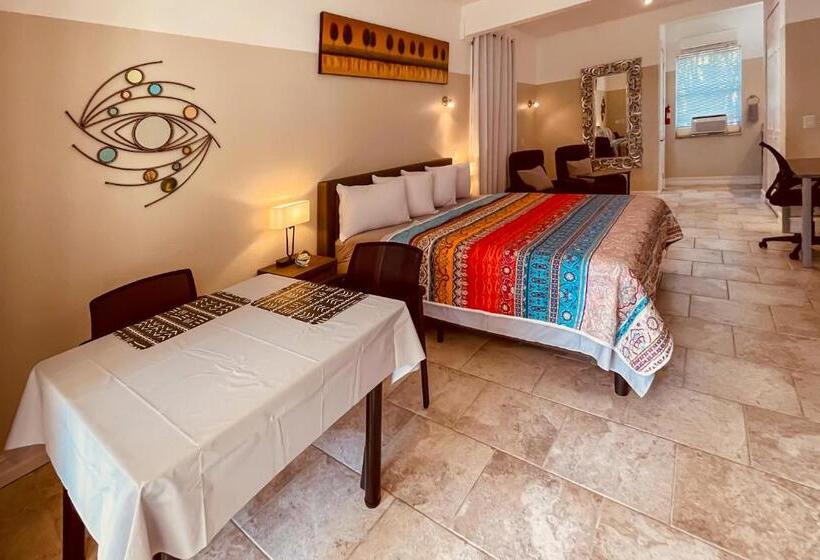 Номер Superior Кровать Кинг, White Orchid Apartments
