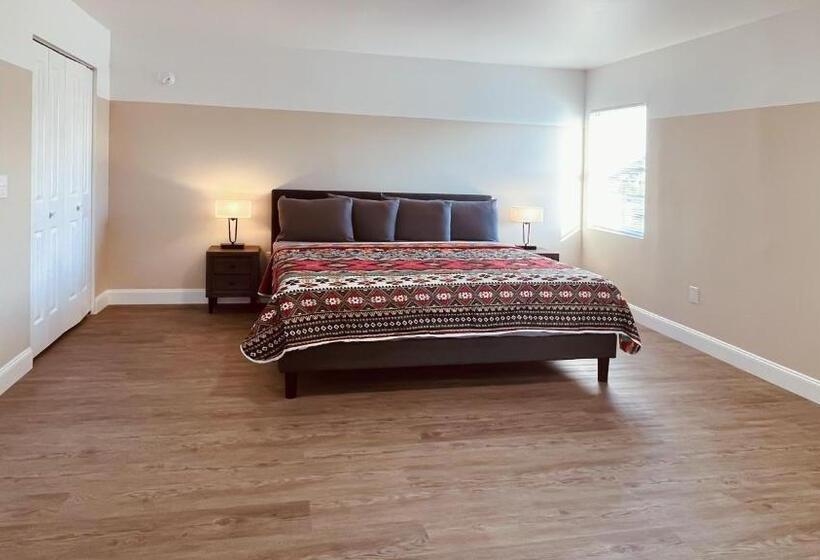 إستوديو قياسى, White Orchid Apartments