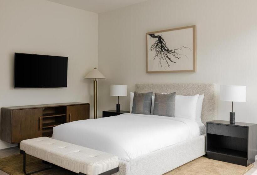 إستوديو قياسى, Reside Noma, A Wyndham Residence