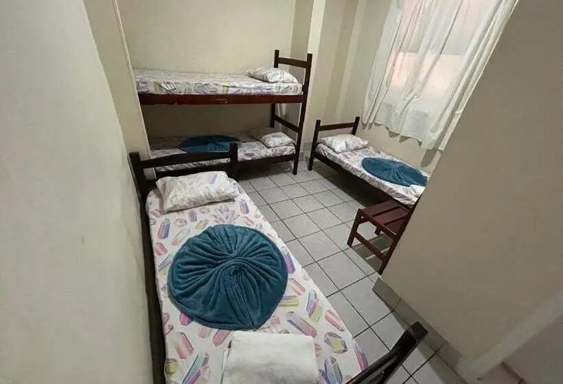 エコノミー4人部屋, Pousada Da Praia