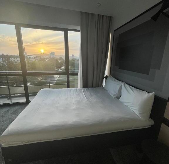 Номер Стандарт, Ibis Rouen Centre Rive Droite Pasteur