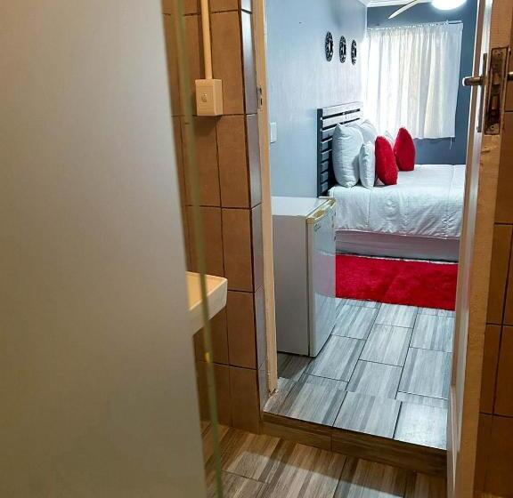 غرفة ديلوكس, 57onwynne