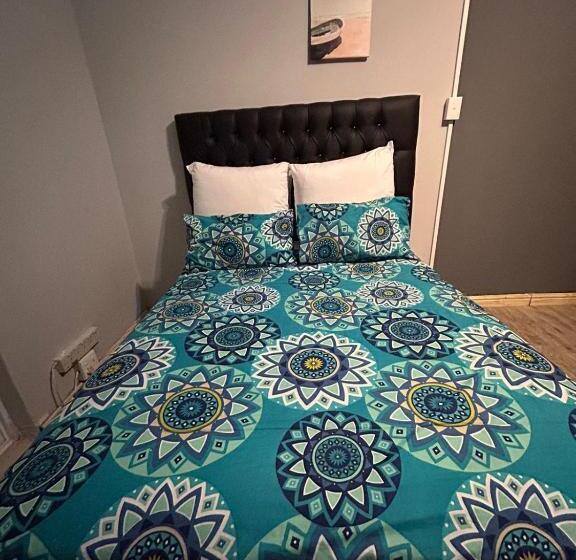 غرفة قياسية, 57onwynne