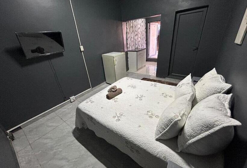 غرفة قياسية, 57onwynne