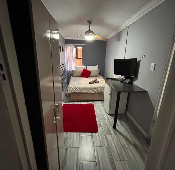 غرفة ديلوكس, 57onwynne