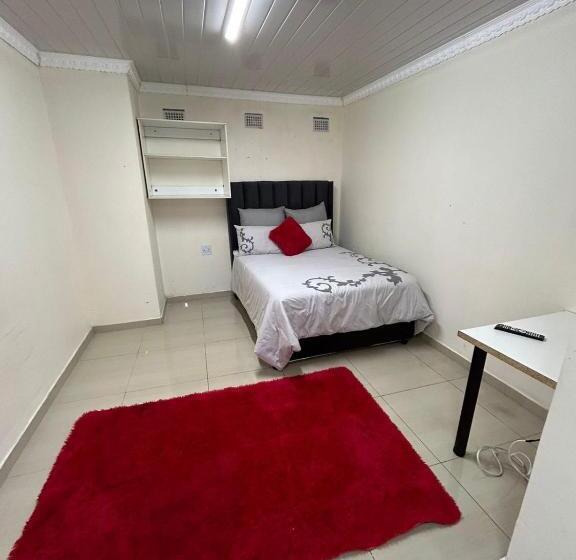 غرفة عائلية, 57onwynne