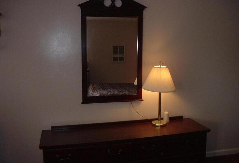 غرفه قياسيه سريرين مزدوجين, Fels Three Crown Motel