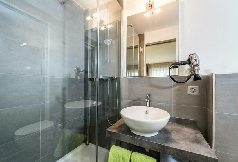 Номер Стандарт, Adhhoc