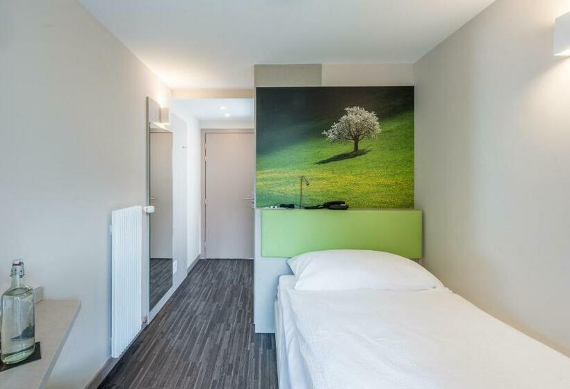 Номер Стандарт Индивидуальный, Adhhoc