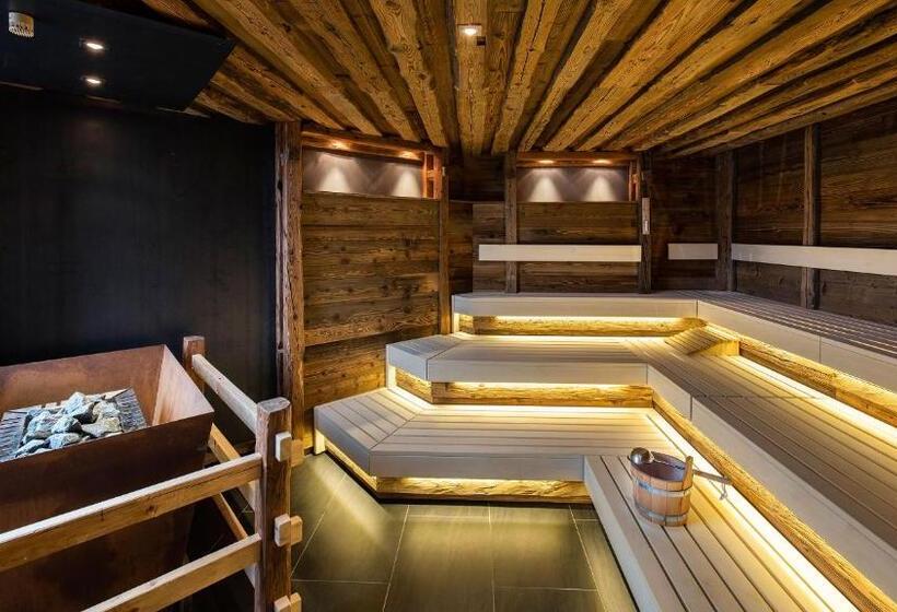 小型套房带阳台, Almgut   Mountain Wellness