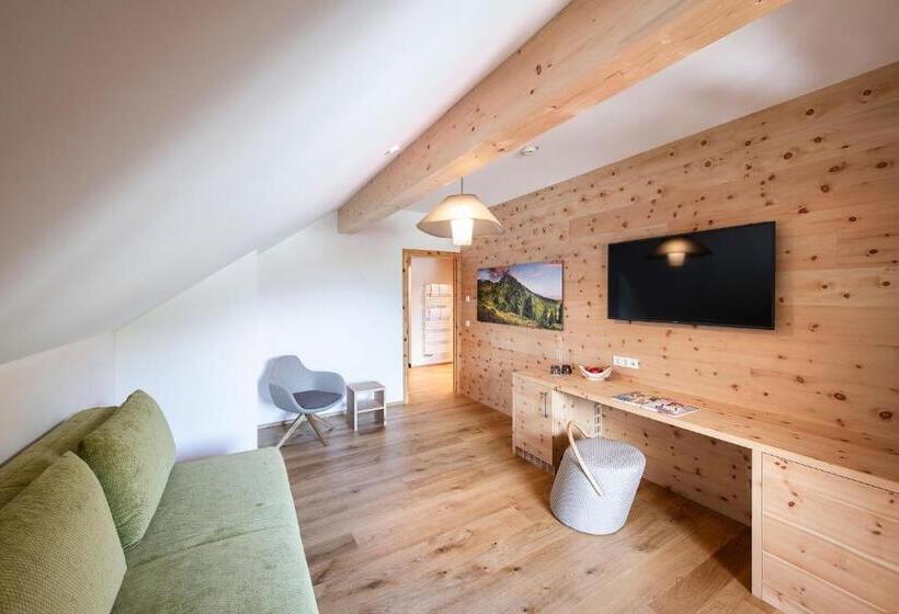 带阳台套房, Almgut   Mountain Wellness