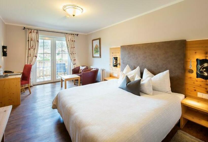 标准间带阳台, Almgut   Mountain Wellness