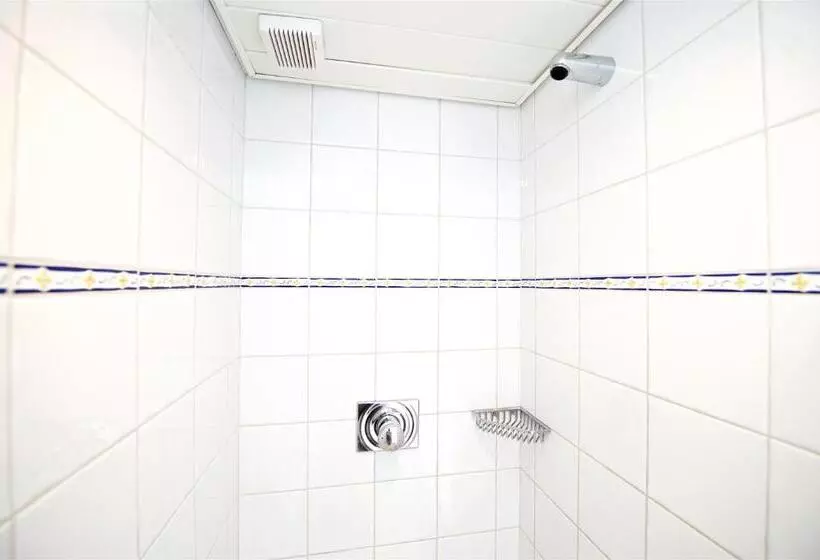 Habitació Estàndard Individual Bany Compartit, Bahnhof