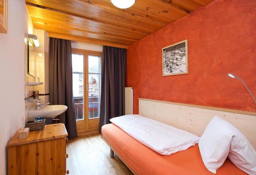 标准单人间共用浴室, Bahnhof