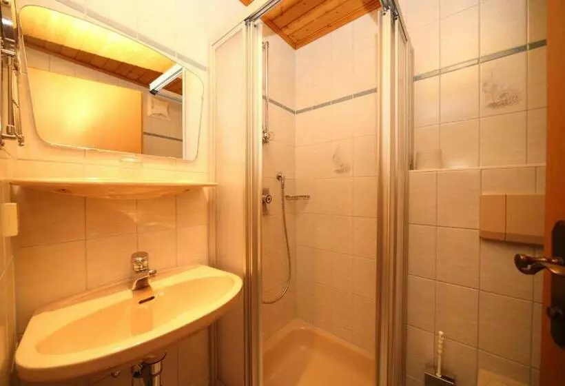 Standard Single Room, Café Perner