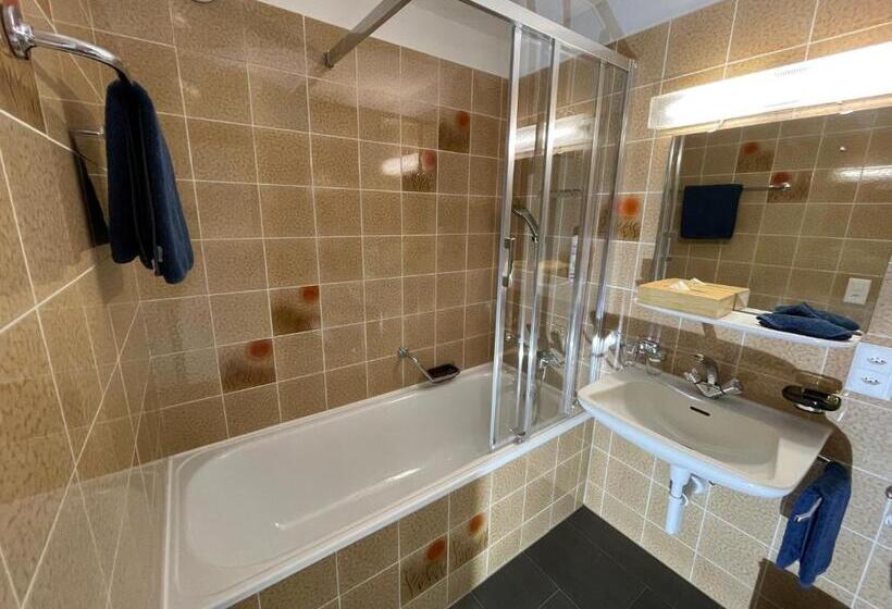 חדר סטנדרט יחיד, Catrina