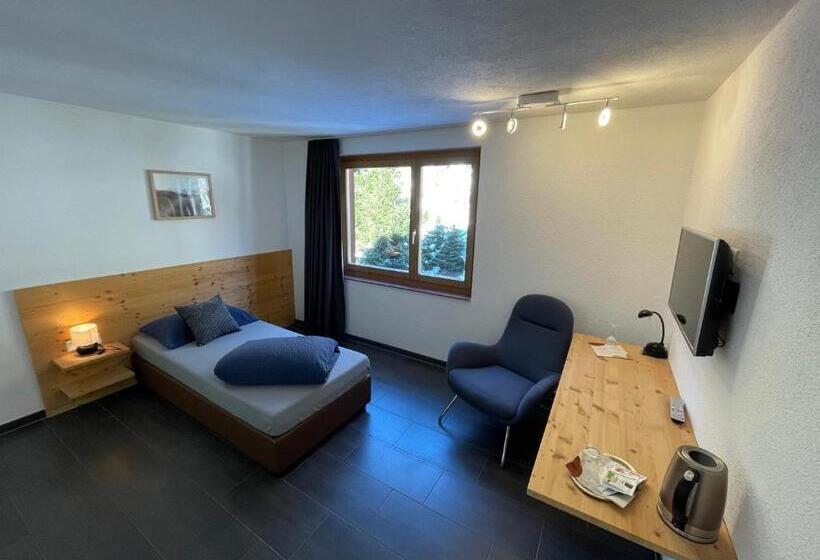 חדר סטנדרט יחיד, Catrina