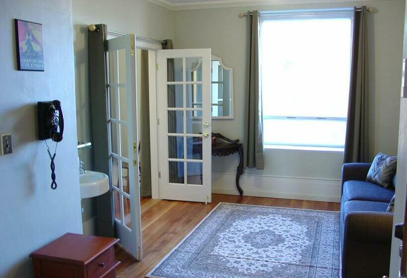 جناح سرير كينج, Centralia Square Grand Ballroom And Vintage