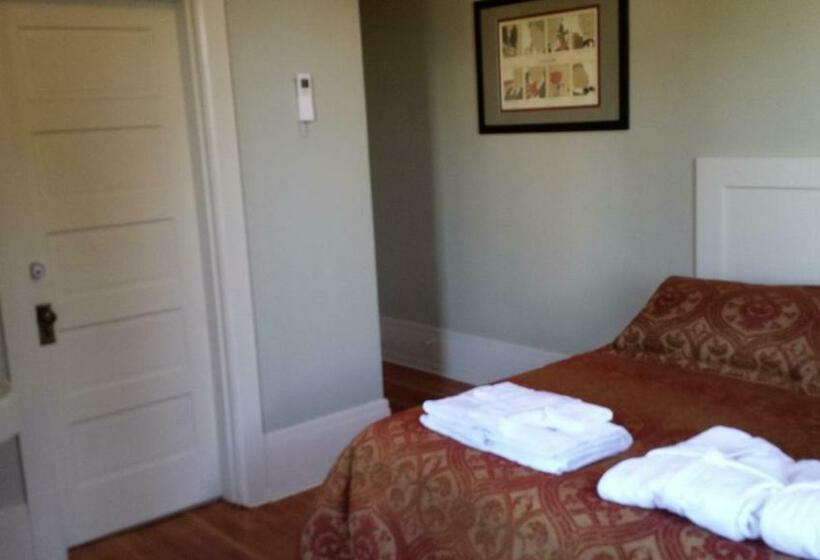 جناح سرير كينج, Centralia Square Grand Ballroom And Vintage