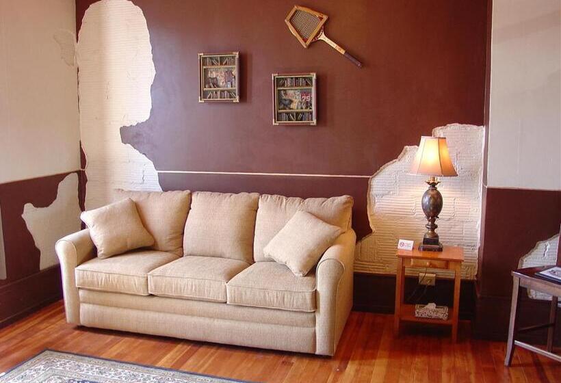 جناح سرير كينج, Centralia Square Grand Ballroom And Vintage