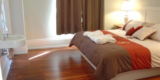 جناح غرفتين نوم, Centralia Square Grand Ballroom And Vintage