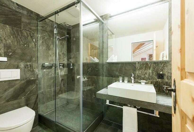 غرفة كلاسيكية, Chesa Randolina