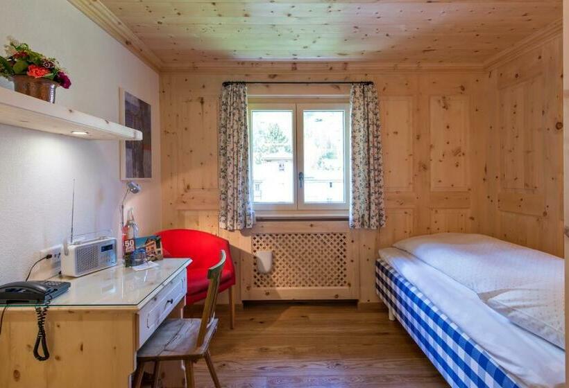 غرفة كلاسيكية فردية, Chesa Randolina