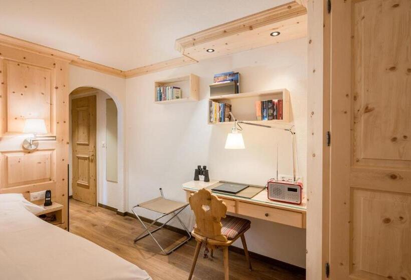 غرفة سوبيريور, Chesa Randolina