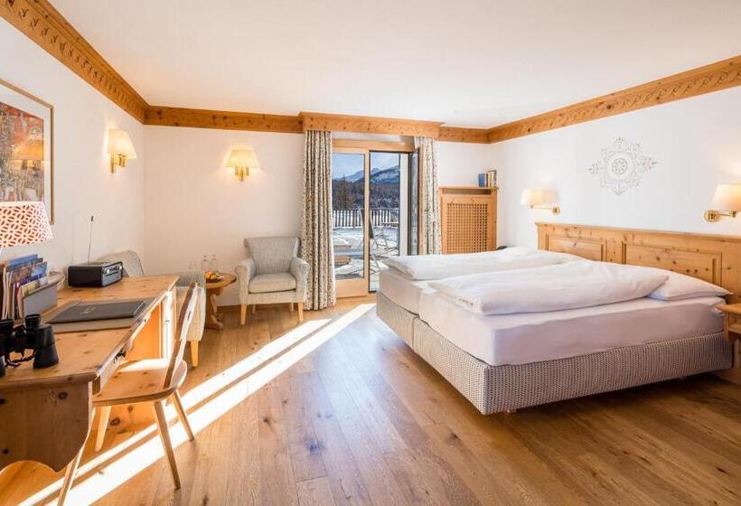 غرفة سوبيريور مزودة بشرفة, Chesa Randolina