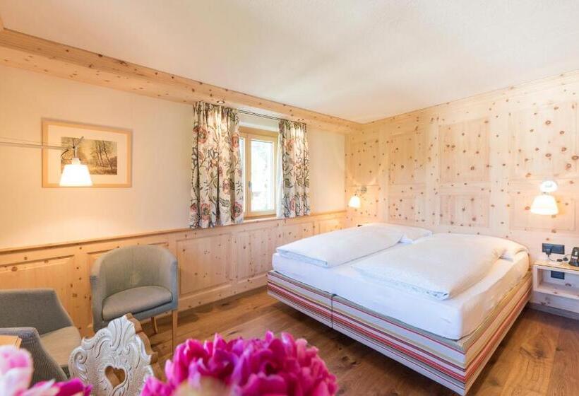 غرفة سوبيريور, Chesa Randolina