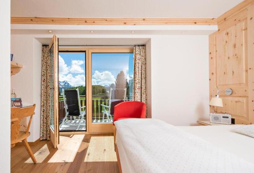 غرفة سوبيريور مزودة بشرفة, Chesa Randolina