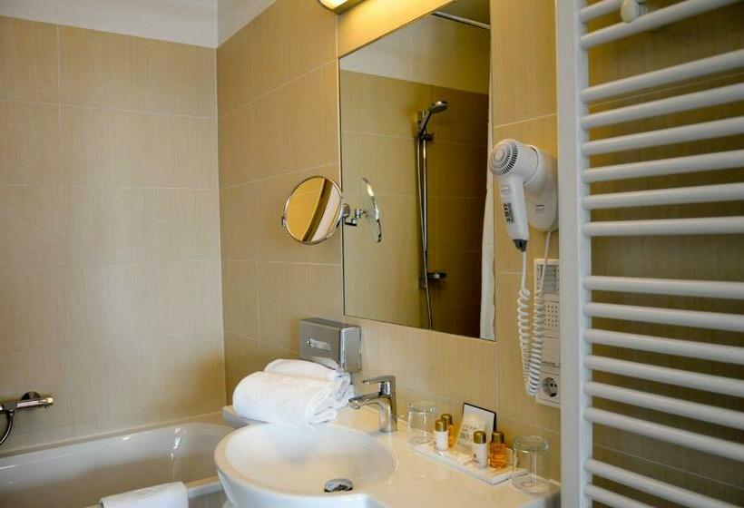 Номер Deluxe с Балконом, Römerhof