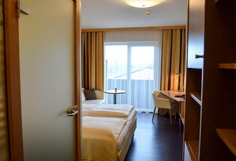 غرفة قياسية مزوَّدة بشُرفة, Römerhof