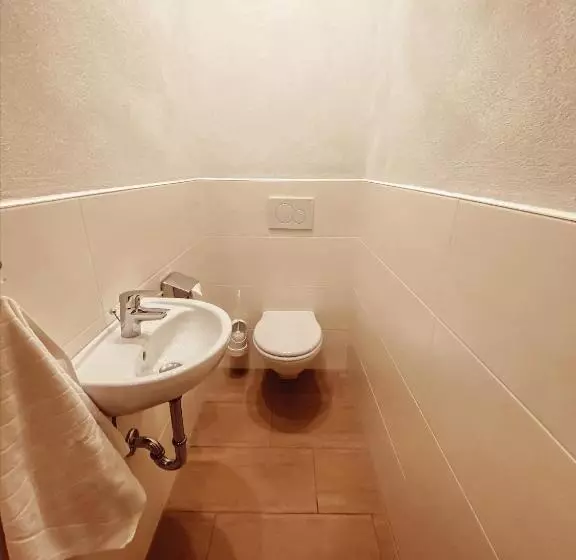Huoneisto 1 Makuuhuone, Frühstückspension Auer   Haus Kargl