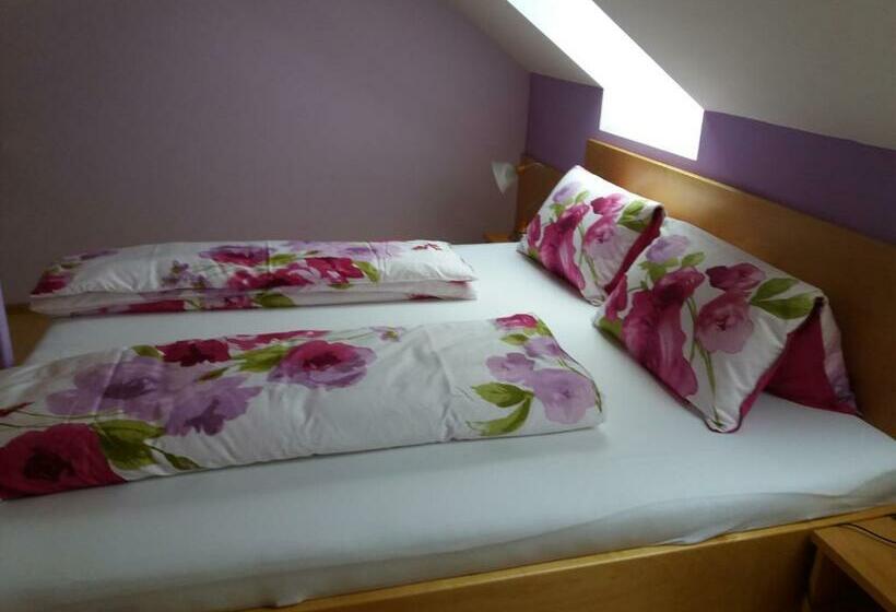 غرفة قياسية, Gästehaus Weinbergblick